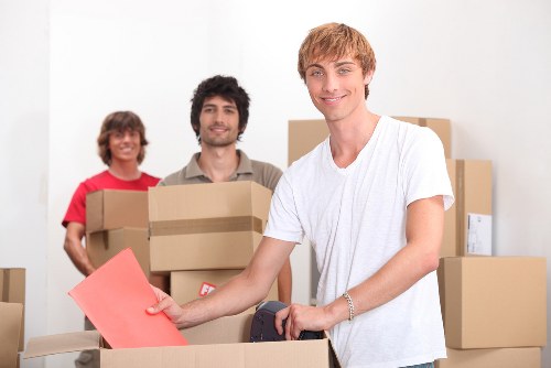 Removal van and movers supporting a same day move in Kingston